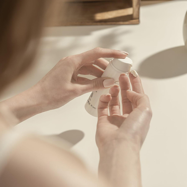 Ozonlu Leke Karşıtı Krem